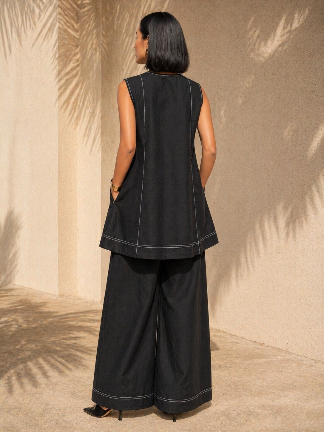 Black Contrast Stitch Sleeveless Tunic Set